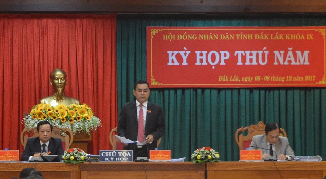 Phiên thảo luận hội trường Kỳ họp thứ Năm, HĐND tỉnh khóa IX.