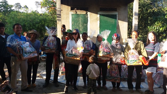 Tặng 210 suất quà tại huyện Lắk