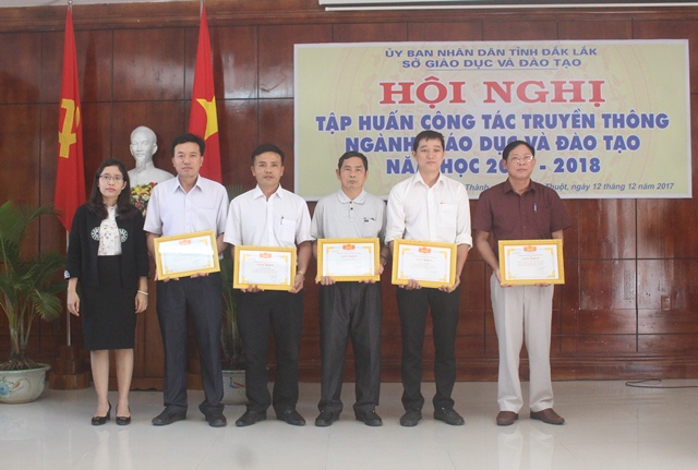 Tập huấn công tác truyền thông ngành Giáo dục và Đào tạo năm học 2017-2018