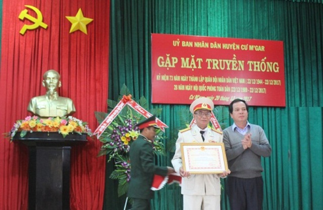 Gặp mặt truyền thống Kỷ niệm 73 năm Ngày thành lập Quân đội nhân dân Việt Nam