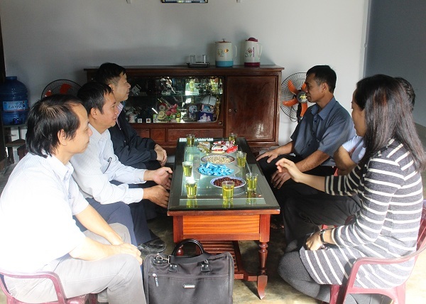 Bàn giao nhà “Mái ấm công đoàn” cho đoàn viên có hoàn cảnh khó khăn