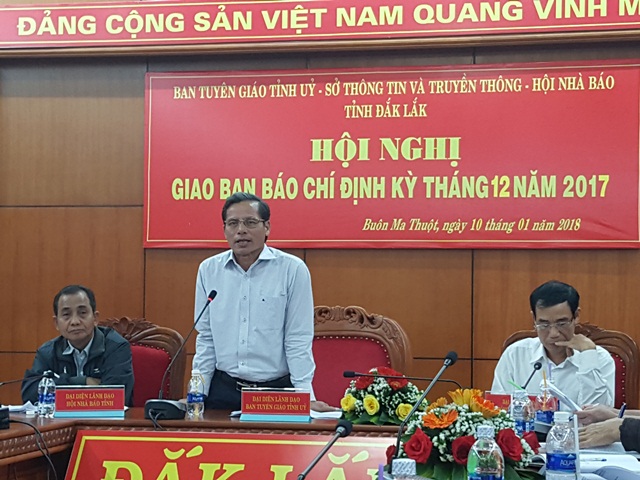 Giao ban báo chí định kỳ tháng 12/2017