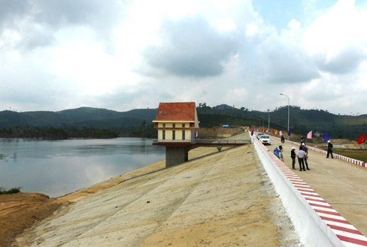 Kết luận của Phó Chủ tịch Thường trực UBND tỉnh về tình hình thực hiện và kế hoạch triển khai dự án Hồ chứa nước Krông Pách Thượng