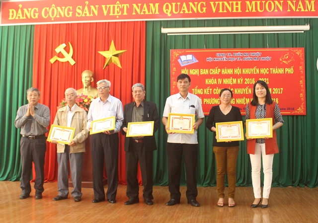 Hội Khuyến học thành phố Buôn Ma Thuột tổng kết công tác năm 2017