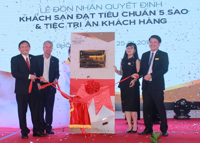 Khách sạn Mường Thanh Luxury Buôn Ma Thuột đón nhận tiêu chuẩn 5 sao.