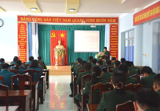 Lực lượng vũ trang thành phố Buôn Ma Thuột, phát động thi đua đột kích với chủ đề “Đoàn kết, kỷ cương, sẵn sàng chiến đấu, đón tết an toàn, lập công dâng Đảng”