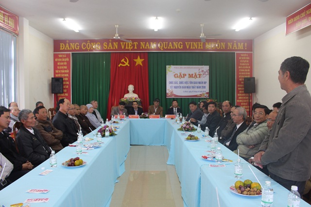 Huyện Cư Kuin tổ chức gặp mặt chức sắc, chức việc các tôn giáo nhân dịp Tết Nguyên đán Mậu Tuất 2018