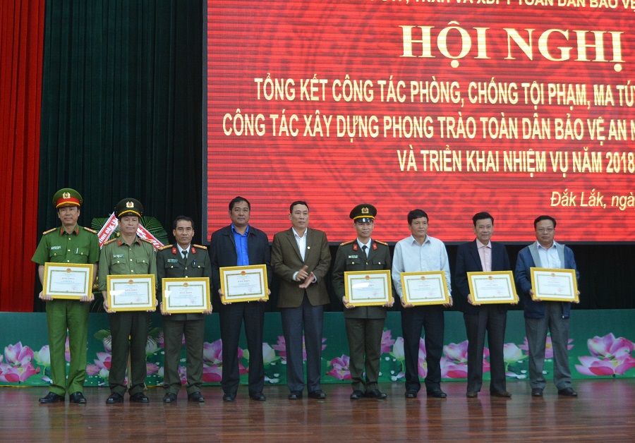 Tập trung củng cố, xây dựng phong trào toàn dân bảo vệ an ninh Tổ quốc ở các địa bàn trọng điểm.