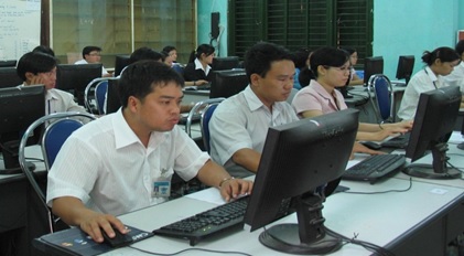 Phê duyệt danh sách thí sinh đủ điều kiện dự thi công chức tỉnh Đắk Lắk năm 2017