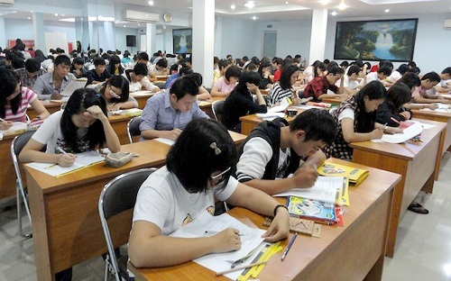 Tổ chức kỳ thi tuyển công chức tỉnh Đắk Lắk năm 2017