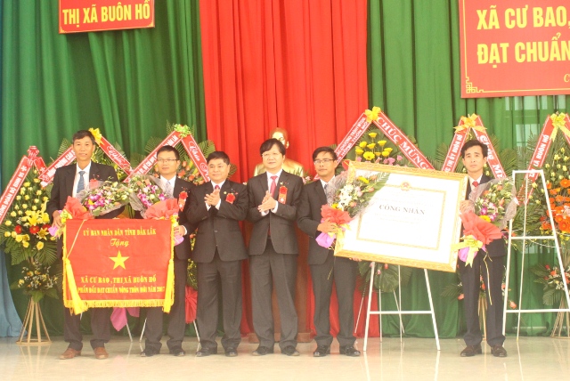 Lễ công bố xã Cư Bao đạt chuẩn Nông thôn mới năm 2017