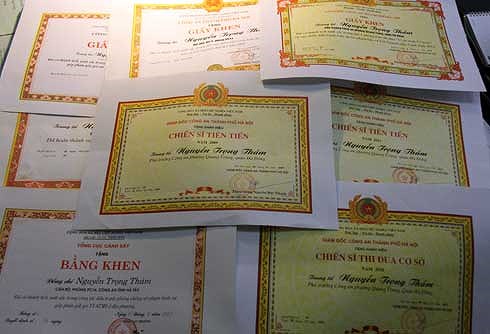 Tham mưu công tác thi đua, khen thưởng