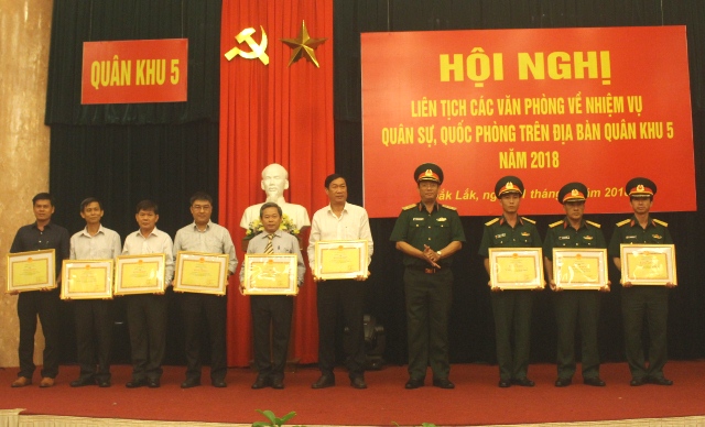 Hội nghị liên tịch các văn phòng quân sự, quốc phòng trên địa bàn Quân khu 5 năm 2018
