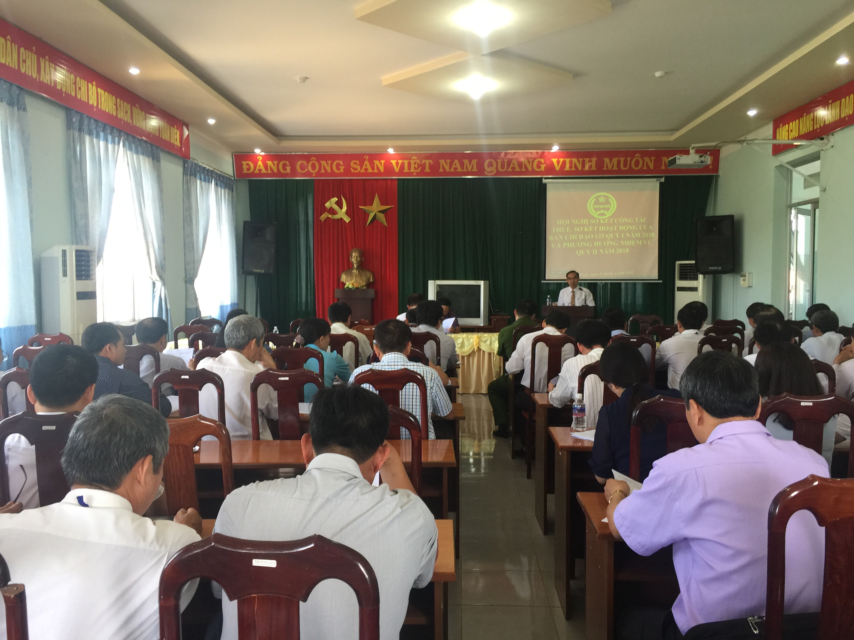 Huyện Cư M'gar sơ kết công tác thuế quý I, triển khai nhiệm vụ, biện pháp quý II/2018