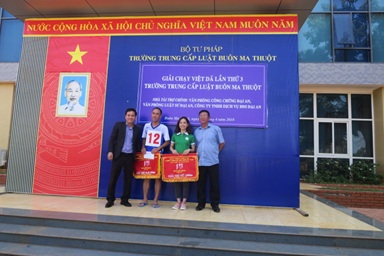 Trường Trung cấp Luật Buôn Ma Thuột tổ chức giải chạy việt dã lần thứ ba