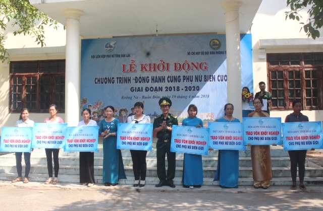 Khởi động Chương trình “Đồng hành cùng phụ nữ biên cương” giai đoạn 2018 – 2020