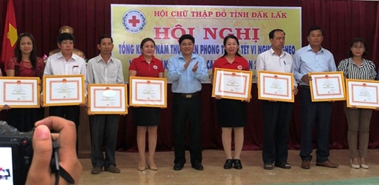 Agribank Đắk Lắk nhận Bằng khen của Trung ương Hội Chữ thập đỏ Việt Nam