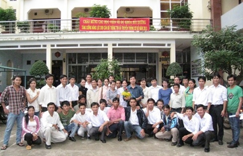 Triển khai kế hoạch giảm nghèo về thông tin