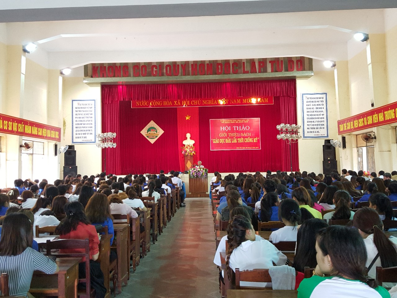 Hội thảo giới thiệu sách “Giáo dục Đắk Lắk thời chống Mỹ”