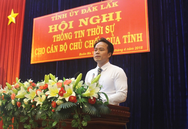 Hội nghị thông tin tình hình thời sự cho cán bộ chủ chốt của tỉnh