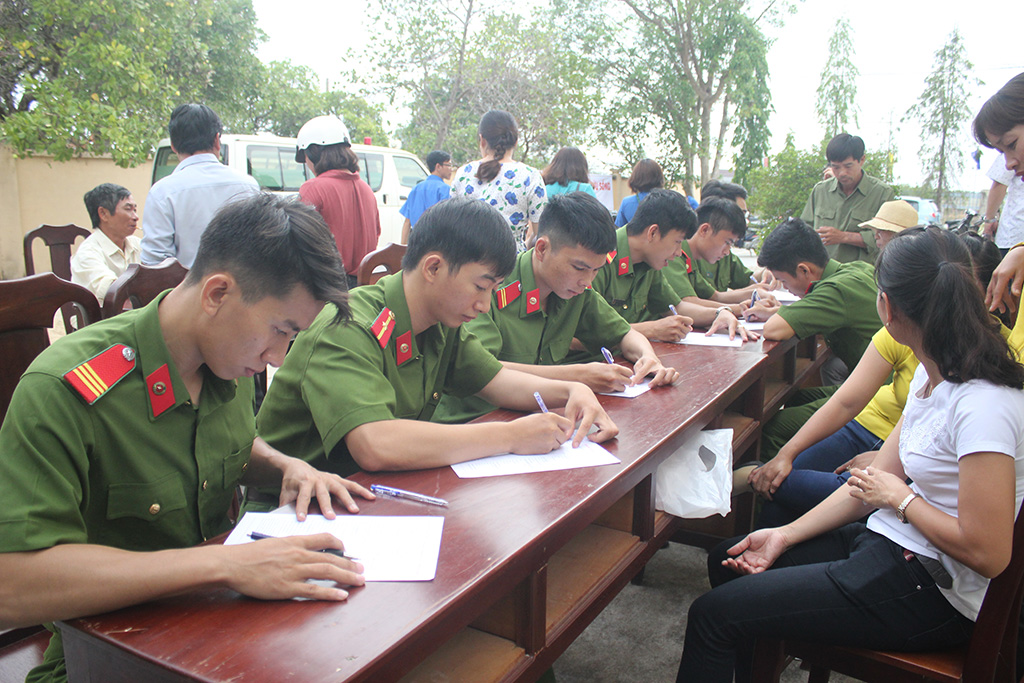 Huyện Buôn Đôn: Tổ chức hiến máu nhân đạo đợt 01 năm 2018