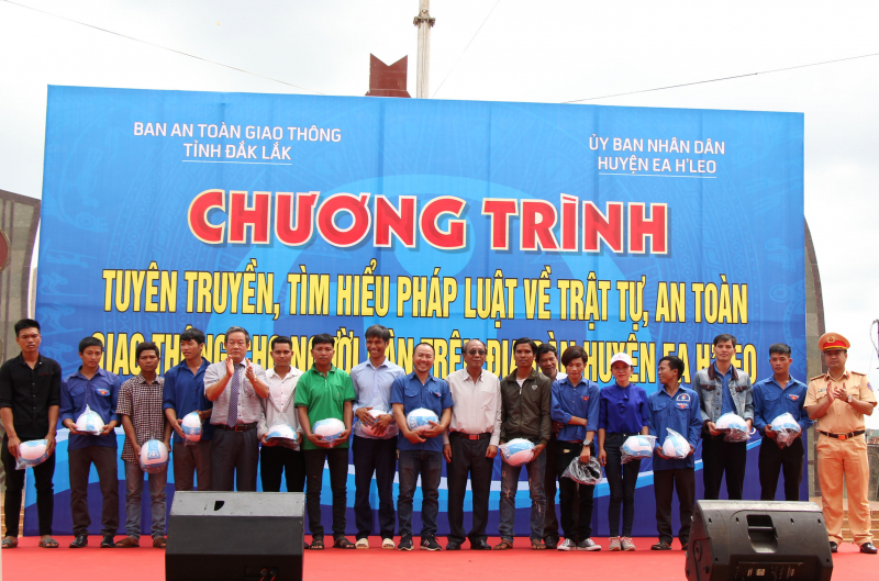 Quyết định triển khai Đề án tăng cường phổ biến, giáo dục pháp luật cho người đang chấp hành hình phạt