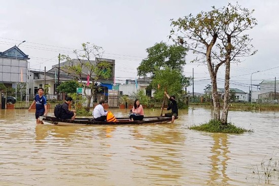 Vận dụng nguyên tắc “4 tại chỗ” trong phòng, chống thiên tai và tìm kiếm cứu nạn