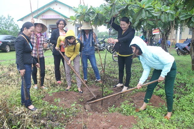 Huyện Buôn Đôn: Phát động trồng cây hưởng ứng Ngày Môi trường thế giới