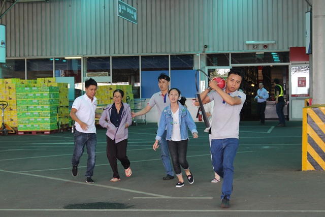 Diễn tập phương án chữa cháy, cứu nạn cứu hộ tại Trung tâm MM Mega Market