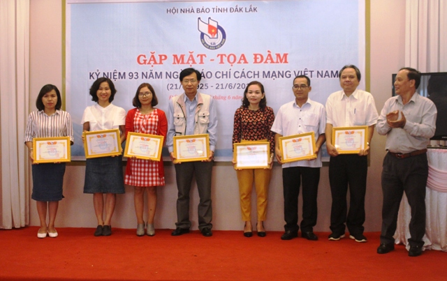 Hội Nhà báo tỉnh gặp mặt kỷ niệm 93 năm Ngày Báo chí Cách mạng Việt Nam