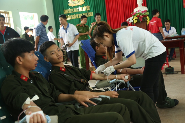 Cảnh sát PC&CC tỉnh tổ chức Ngày hội hiến máu tình nguyện