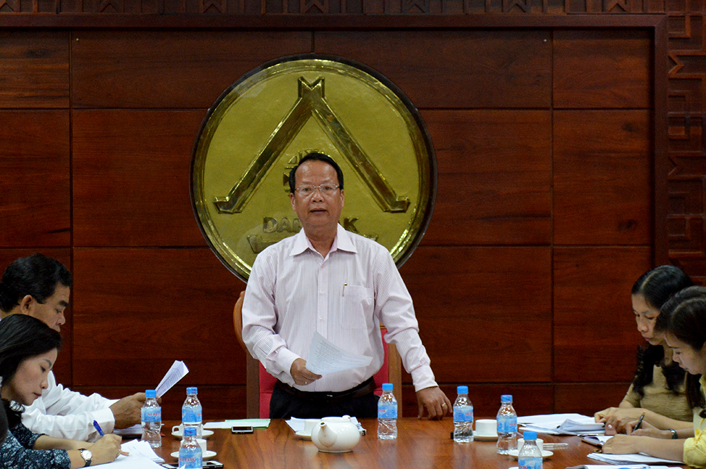 Ban Pháp chế thẩm tra các nội dung trình kỳ họp thứ 6 HĐND tỉnh khóa IX, nhiệm kỳ 2016-2021