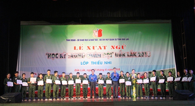 Lễ xuất ngũ chương trình “Học kỳ trong quân đội” lớp thiếu nhi năm 2018
