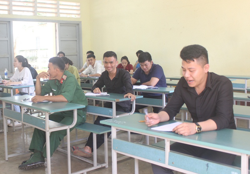 Buổi thi môn Toán Kỳ thi THPT Quốc gia năm 2018: Nhiều thí sinh nhận định đề thi dài, khó và có tính phân loại cao