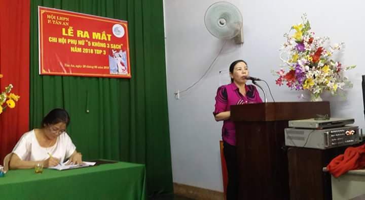Ra mắt  “Chi hội phụ nữ 5 không 3 sạch