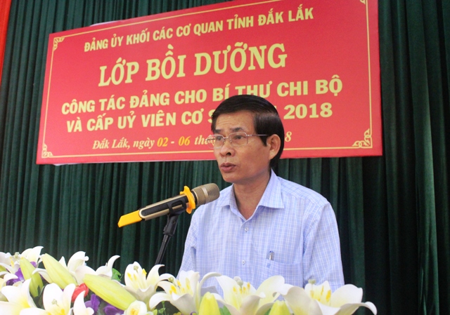 Bồi dưỡng công tác Đảng cho Bí thư chi bộ và cấp ủy cơ sở năm 2018