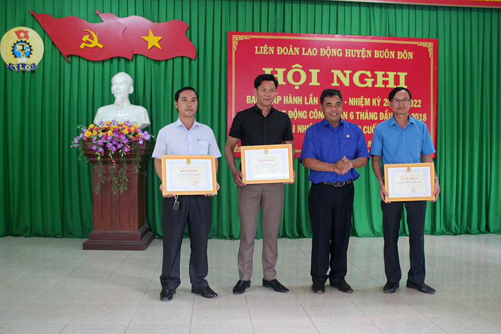 Liên đoàn Lao động Buôn Đôn: Sơ kết hoạt động Công đoàn 6 tháng đầu năm 2018
