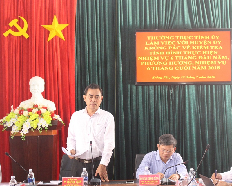 Thường trực Tỉnh ủy làm việc với Huyện ủy Krông Pắk