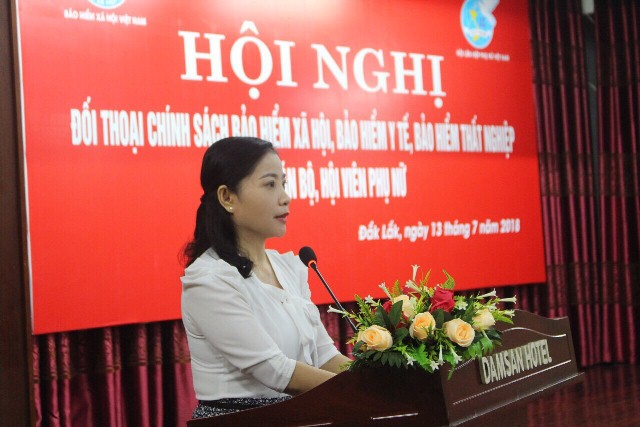 Đối thoại chính sách bảo hiểm xã hội, bảo hiểm y tế với 400 cán bộ, hội viên phụ nữ