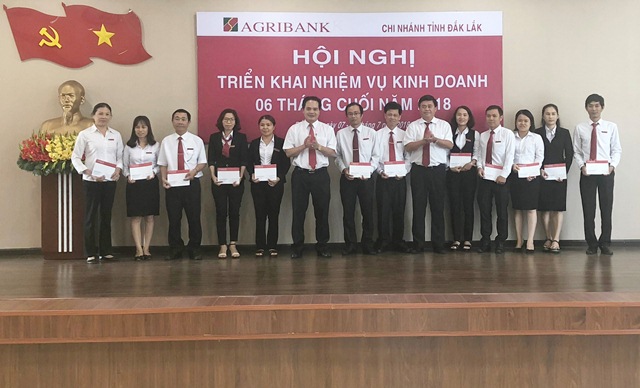 Agribank Đắk Lắk đẩy mạnh phong trào thi trong toàn ngành