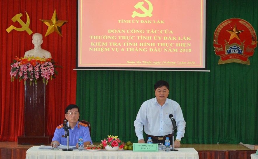 Thường trực Tỉnh ủy làm việc với Ban cán sự Đảng Viện Kiểm sát nhân dân tỉnh.