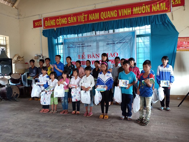 Lễ bàn giao công trình vui chơi cho thiếu nhi huyện Lắk năm 2018