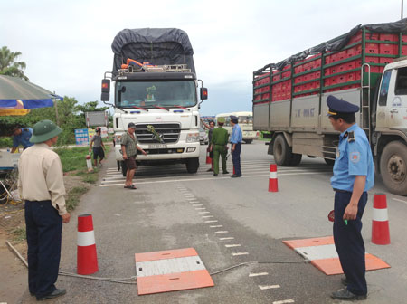 Tham mưu triển khai thực hiện Báo cáo số 299/BC-UBATGTQG ngày 20/7/2018 của Ủy ban An toàn giao thông Quốc gia