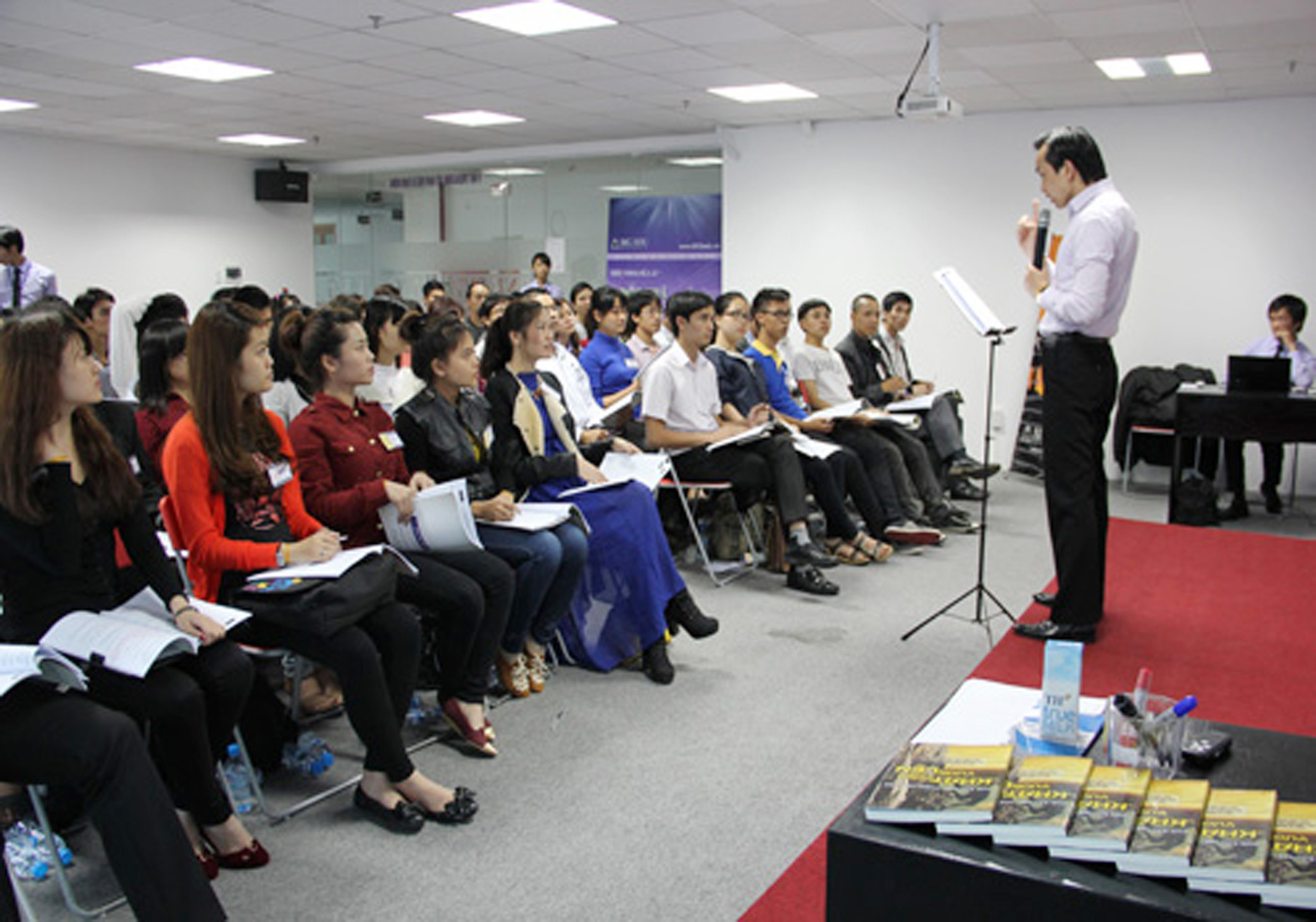 Quyết định ban hành Kế hoạch nâng cao hiệu quả công tác quản lý Nhà nước về hoạt động bán hàng đa cấp