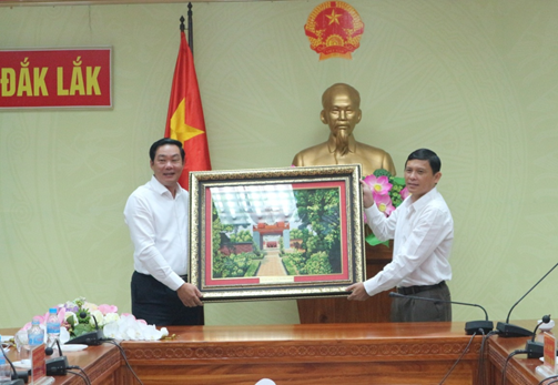 Đoàn Công tác của Ban Chỉ đạo 389 thành phố Hà Nội làm việc với UBND tỉnh Đắk Lắk