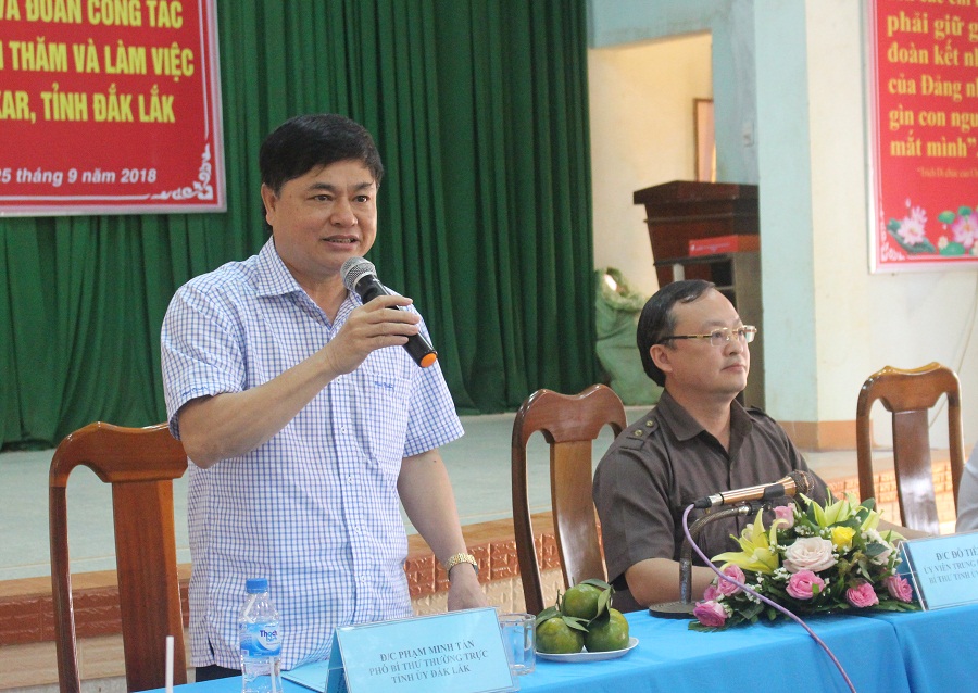 Đoàn công tác của Tỉnh ủy Hưng Yên thăm và làm việc tại xã Xuân Phú, huyện Ea Kar