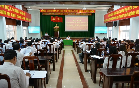 UBND thành phố Buôn Ma Thuột: Hội nghị đánh giá tình hình công tác 9 tháng đầu năm 2018 và triển khai chương trình kế hoạch 3 tháng cuối năm 2018