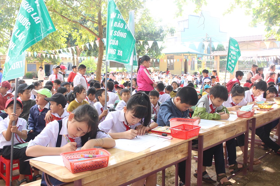 Hội thi vẽ tranh về đề tài bảo vệ môi trường