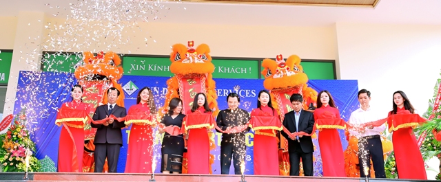 Khai trương hệ thống Siêu thị VN Đà Thành Mart & Cinema tại thị xã Buôn Hồ