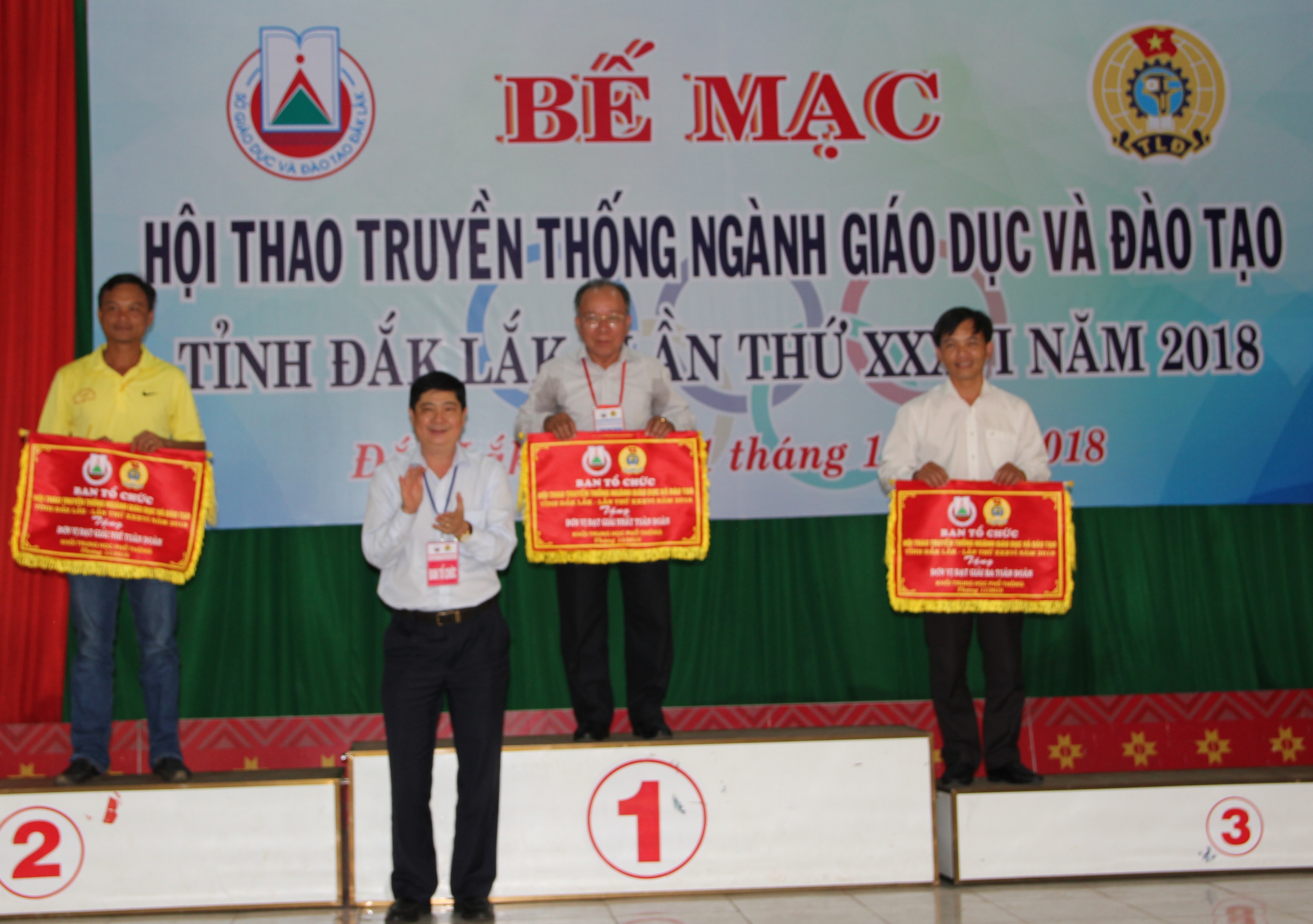 Bế mạc Hội thao truyền thống ngành Giáo dục và Đào tạo